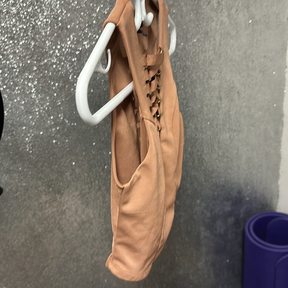 Revamped Crop Top with Laced Front - Picture 6 of 9